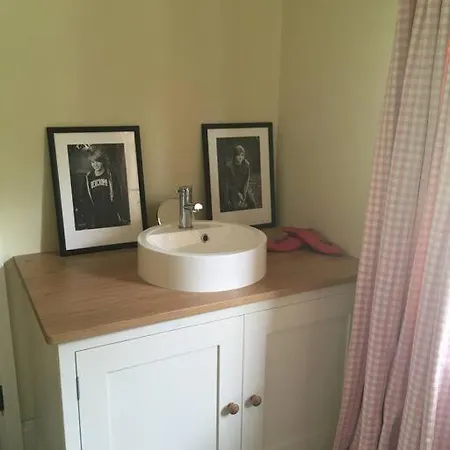 St Anthony's, Bright Perkily Decorated 3 Bedroom House Holiday home *