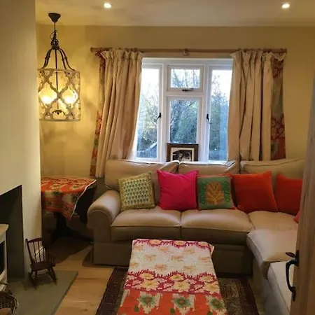 Casa de Férias St Anthony's, Bright Perkily Decorated 3 Bedroom House *