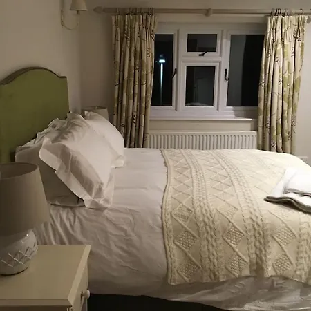 St Anthony's, Bright Perkily Decorated 3 Bedroom House *