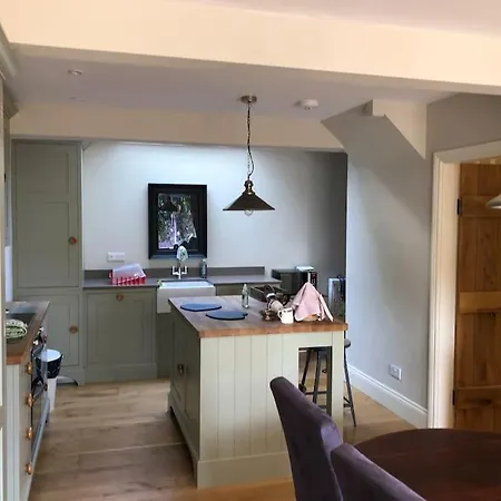 St Anthony's, Bright Perkily Decorated 3 Bedroom House Nyaraló